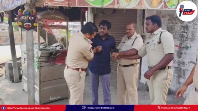 chebrolu-kiran-arrested-ys-bharathi-comments