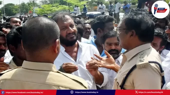 jagan-nellore-visit-police-cases-august2025